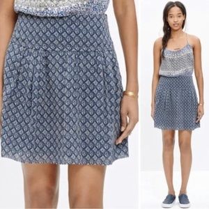 Madewell Nico Silk Skyline Skirt in Blue Moroccan Tile Print Size 4 EUC Preppy